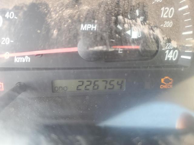 Photo 8 from auction – 2003 TOYOTA CAMRY LE with VIN 4T1BE32K93U741847
