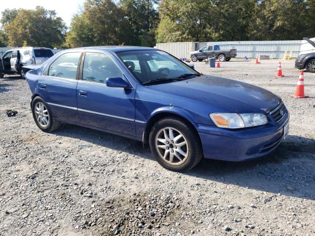 TOYOTA CAMRY LE 2000 with VIN 4T1BF28K7YU957038 - Photo from auction