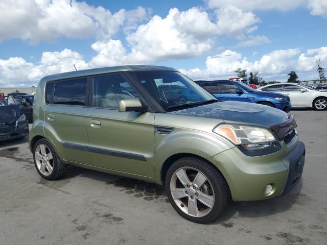 KIA SOUL + 2010 with VIN KNDJT2A22A7147520 - Photo from auction