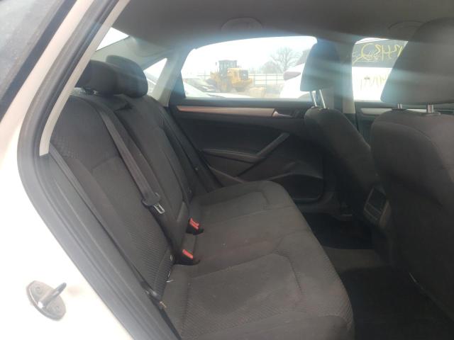Photo 6 from auction – 2014 VOLKSWAGEN PASSAT S with VIN 1VWAT7A33EC061729