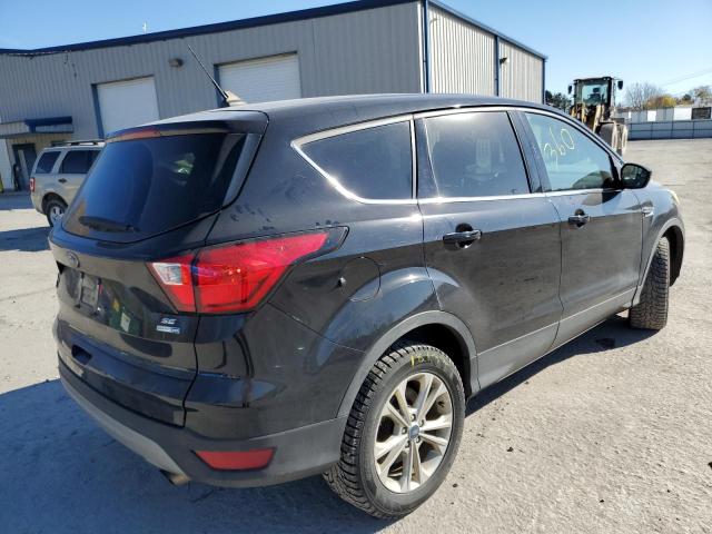 Photo 4 from auction – 2019 FORD ESCAPE SE with VIN 1FMCU9GD4KUB73610