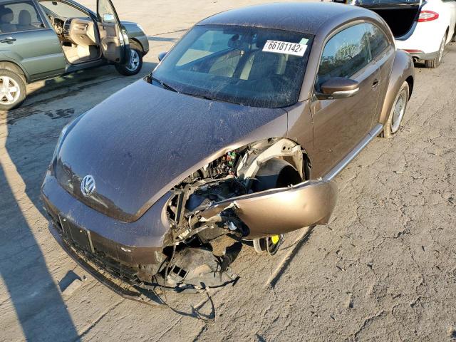 Photo 2 from auction – 2012 VOLKSWAGEN BEETLE with VIN 3VWJP7ATXCM628034