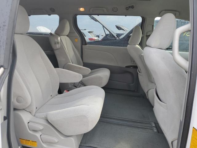 Photo 6 from auction – 2011 TOYOTA SIENNA LE with VIN 5TDKK3DC1BS044002