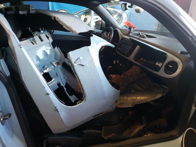 Photo 6 from auction – 2013 VOLKSWAGEN BEETLE with VIN 3VWJP7ATXDM683312