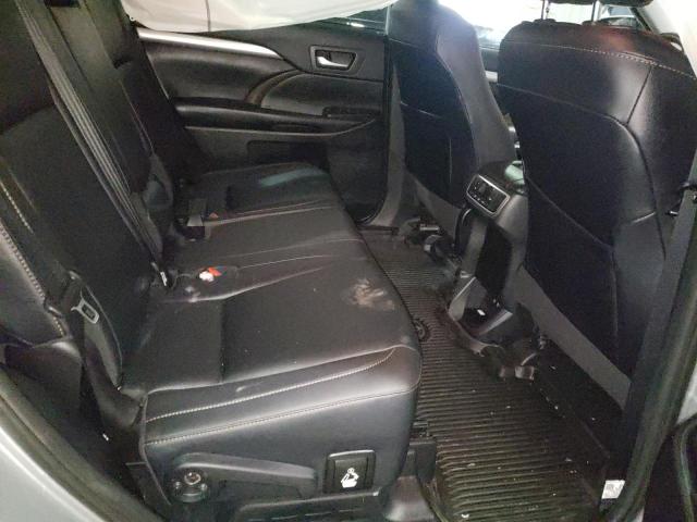 Photo 6 from auction – 2019 TOYOTA HIGHLANDER with VIN 5TDJZRFH9KS592591