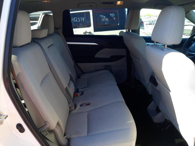 Photo 6 from auction – 2018 TOYOTA HIGHLANDER with VIN 5TDZARFH1JS040009