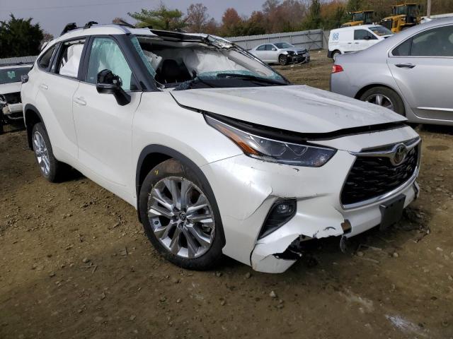 TOYOTA HIGHLANDER 2021 with VIN 5TDDZRBH3MS086633 - Photo from auction