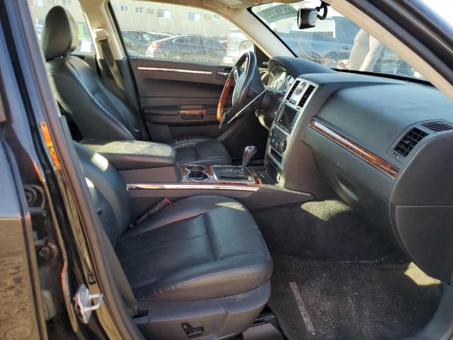 Photo 5 from auction – 2010 CHRYSLER 300 LIMITE with VIN 2C3CA3CV9AH324374