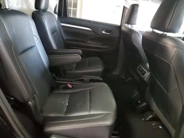 Photo 6 from auction – 2018 TOYOTA HIGHLANDER with VIN 5TDJZRFHXJS843729