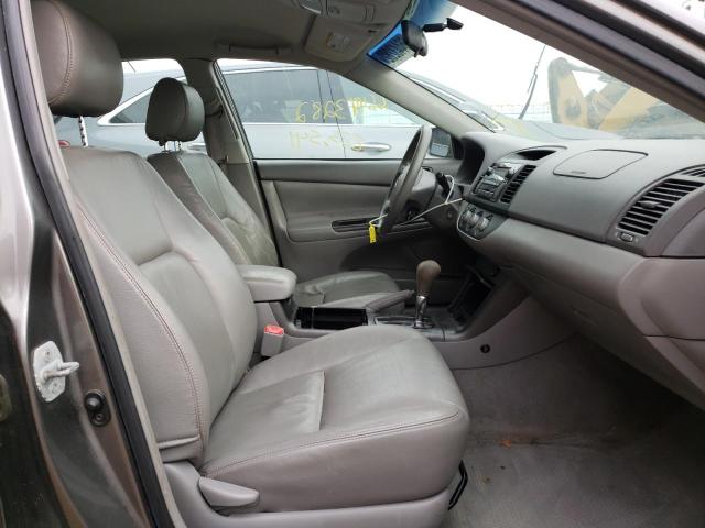 Photo 5 from auction – 2005 TOYOTA CAMRY LE with VIN 4T1BE32K35U990082