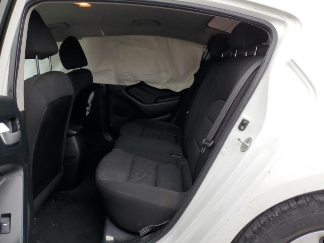 Photo 10 from auction – 2017 KIA FORTE LX with VIN 3KPFK4A72HE051445
