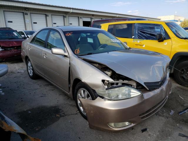 TOYOTA CAMRY LE 2004 with VIN 4T1BF32K44U068710 - Photo from auction