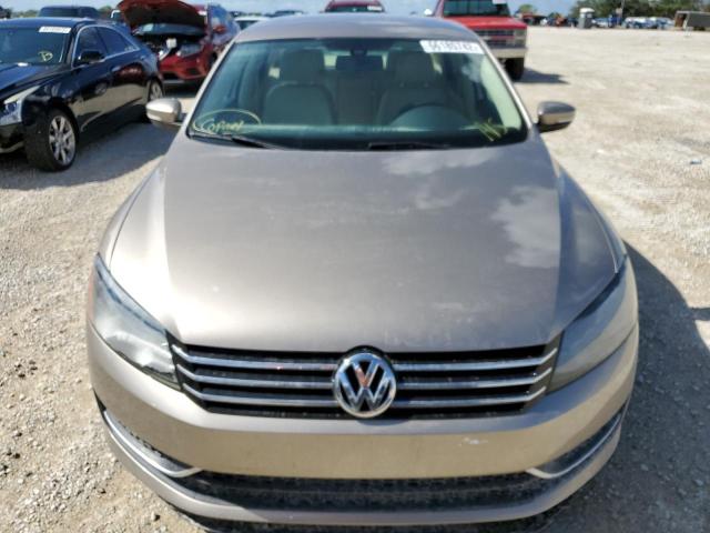 Photo 5 from auction – 2015 VOLKSWAGEN PASSAT SE with VIN 1VWBS7A33FC019604