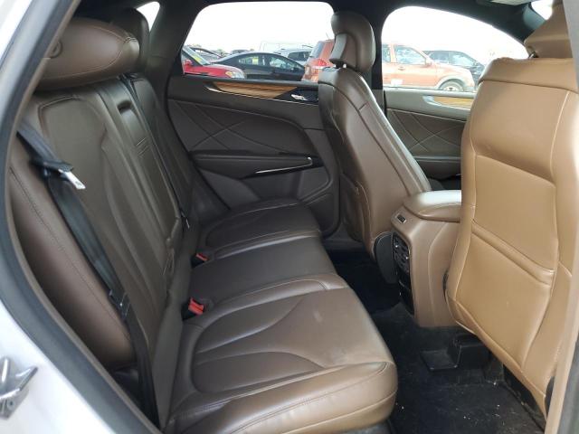 Photo 6 from auction – 2016 LINCOLN MKC RESERV with VIN 5LMCJ3C95GUJ11189