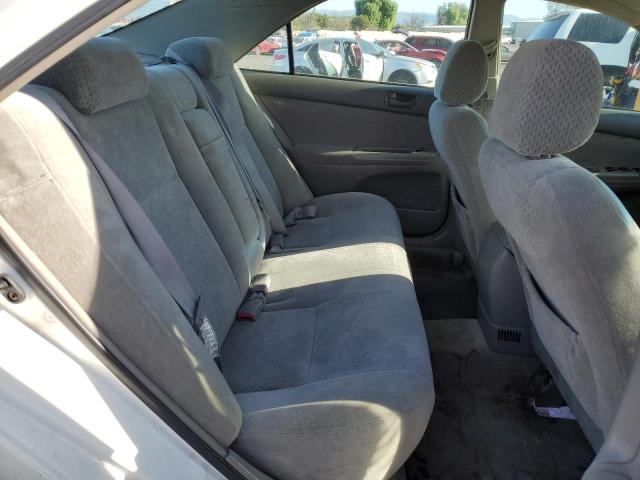 Photo 6 from auction – 2004 TOYOTA CAMRY LE with VIN 4T1BE32K84U337827