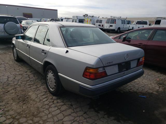 Photo 3 from auction – 1990 MERCEDES-BENZ 300 E with VIN WDBEA30D2LB211148