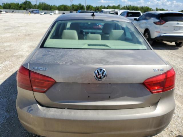 Photo 6 from auction – 2015 VOLKSWAGEN PASSAT SE with VIN 1VWBS7A33FC019604