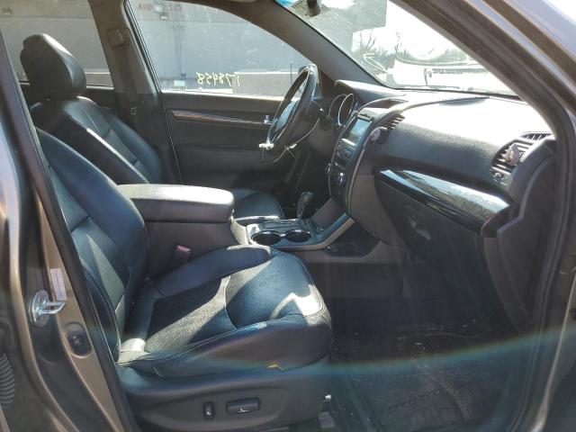 Photo 5 from auction – 2012 KIA SORENTO SX with VIN 5XYKWDA2XCG204575