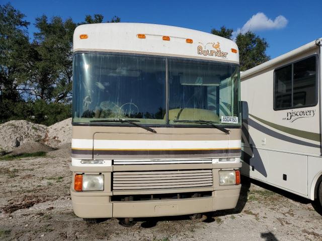 Photo 9 from auction – 1999 FLEETWOOD BOUNDER with VIN 3FCNF53S6XJA23743