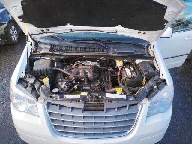 Photo 7 from auction – 2009 CHRYSLER TOWN & COU with VIN 2A8HR54159R525902