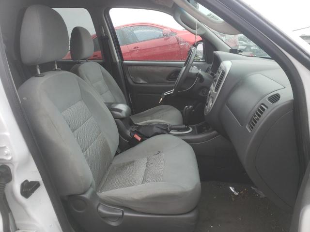 Photo 5 from auction – 2005 FORD ESCAPE XLT with VIN 1FMCU03105KB28882