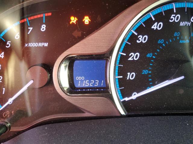 Photo 8 from auction – 2013 TOYOTA SIENNA XLE with VIN 5TDDK3DC1DS069834