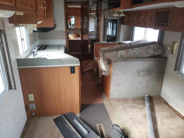 Photo 6 from auction – 2000 ULTR MOTORHOME with VIN 4UZ6EFBCXYCH43246