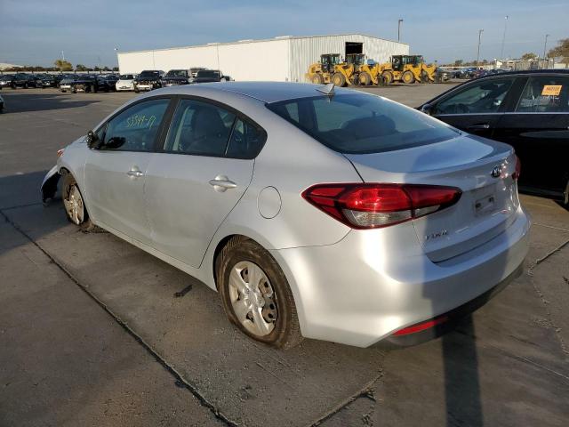 Photo 3 from auction – 2017 KIA FORTE LX with VIN 3KPFK4A76HE120069