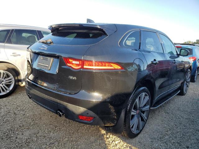 Photo 4 from auction – 2017 JAGUAR F-PACE R - with VIN SADCL2BV9HA047580