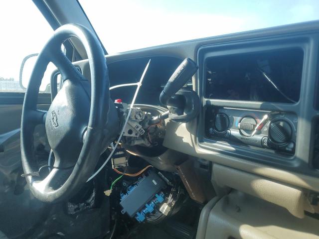 Photo 9 from auction – 2002 CHEVROLET SILVERADO with VIN 2GCEK19T221208570