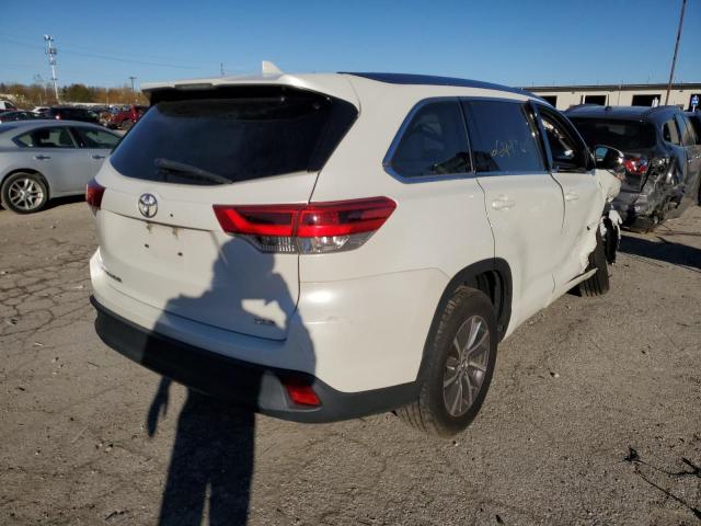 Photo 4 from auction – 2017 TOYOTA HIGHLANDER with VIN 5TDKZRFH0HS522622