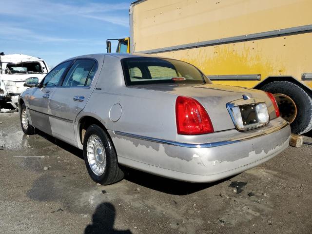 Photo 3 from auction – 1999 LINCOLN TOWN CAR E with VIN 1LNHM81W7XY655384