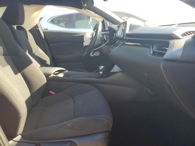 Photo 5 from auction – 2018 TOYOTA C-HR XLE with VIN NMTKHMBX5JR048464