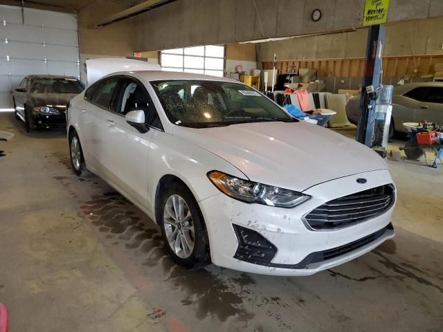 FORD FUSION SE 2019 with VIN 3FA6P0HD8KR130470 - Photo from auction