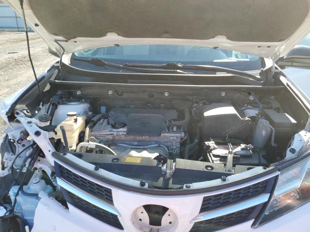 Photo 7 from auction – 2014 TOYOTA RAV4 LE with VIN JTMBFREV2ED079428