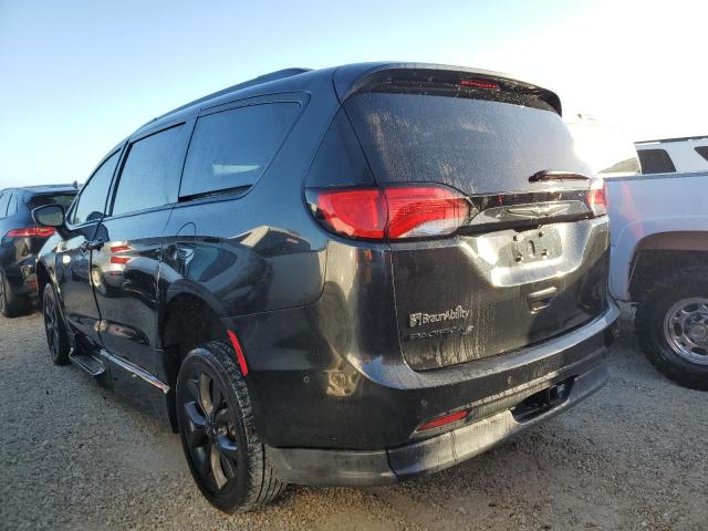 Photo 3 from auction – 2018 CHRYSLER PACIFICA T with VIN 2C4RC1EG5JR320948