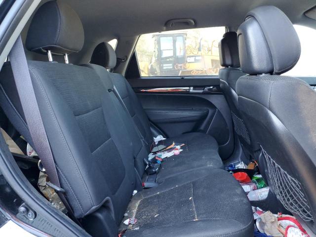 Photo 6 from auction – 2015 KIA SORENTO LX with VIN 5XYKTCA65FG564279