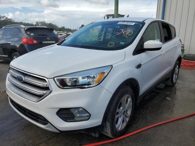 Photo 2 from auction – 2017 FORD ESCAPE SE with VIN 1FMCU0GD8HUD04705