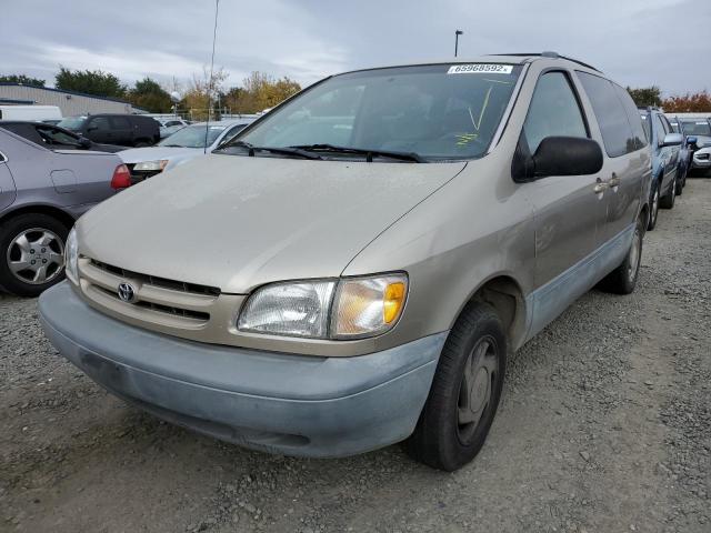 Photo 2 from auction – 2000 TOYOTA SIENNA LE with VIN 4T3ZF13C6YU237164