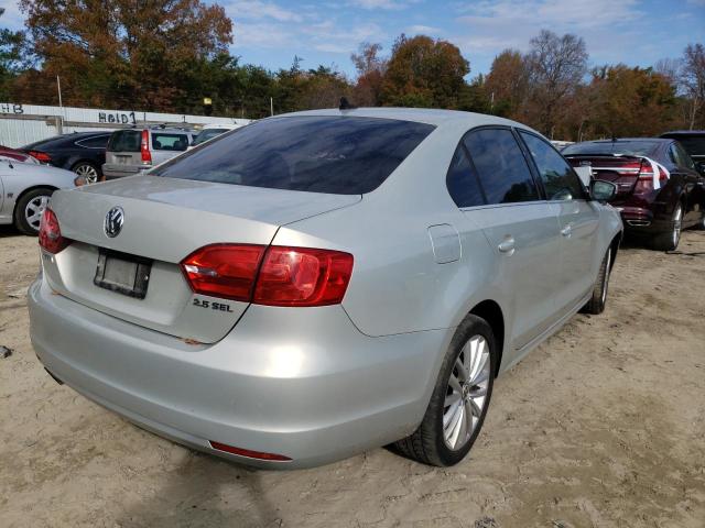 Photo 4 from auction – 2011 VOLKSWAGEN JETTA SEL with VIN 3VWLZ7AJ8BM310879