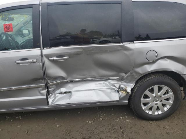 Photo 9 from auction – 2016 CHRYSLER TOWN & COU with VIN 2C4RC1BG2GR118419