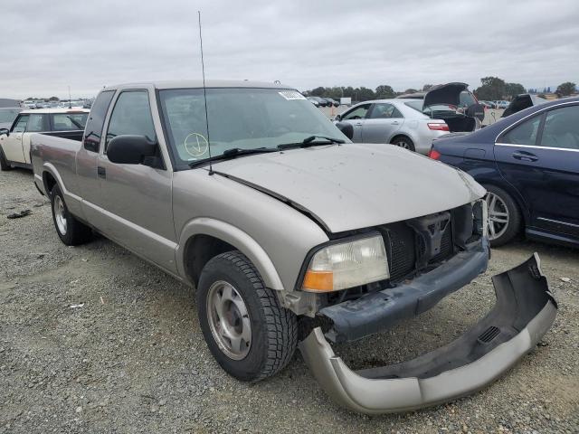 GMC SONOMA 2000 with VIN 1GTCS19WXY8257569 - Photo from auction