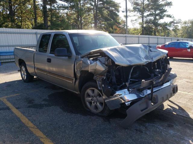CHEVROLET SILVERADO 2003 with VIN 2GCEC19VX31320288 - Photo from auction