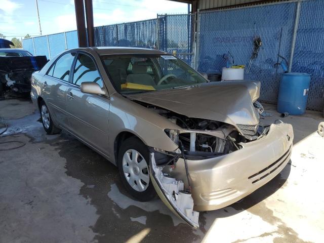 TOYOTA CAMRY LE 2002 with VIN 4T1BE32K12U618381 - Photo from auction