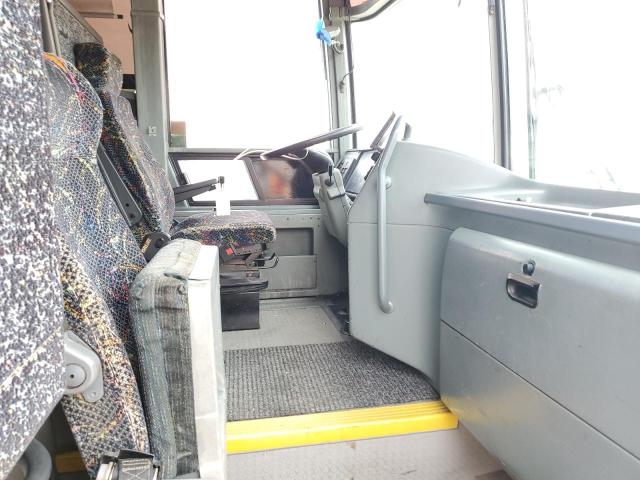 Photo 5 from auction – 1999 VAN HOOL HOOL with VIN YE2TC62B0X2043702