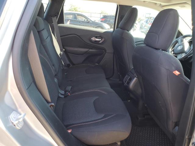 Photo 6 from auction – 2016 JEEP CHEROKEE L with VIN 1C4PJLCB3GW307504
