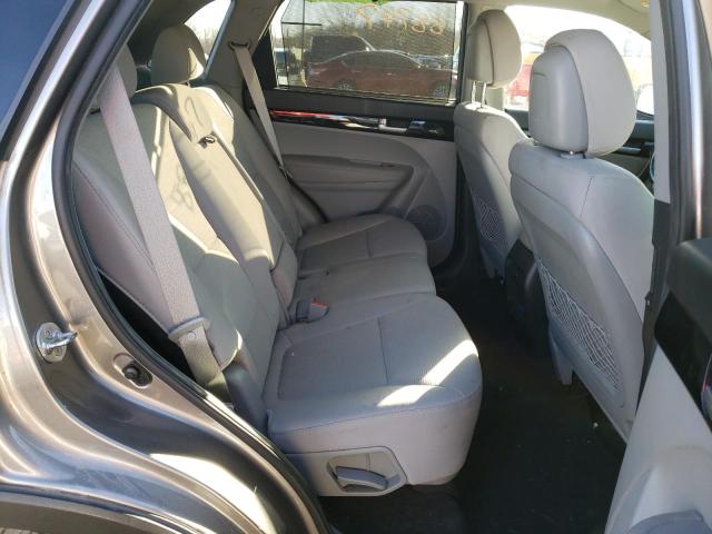 Photo 6 from auction – 2015 KIA SORENTO LX with VIN 5XYKTCA68FG586437