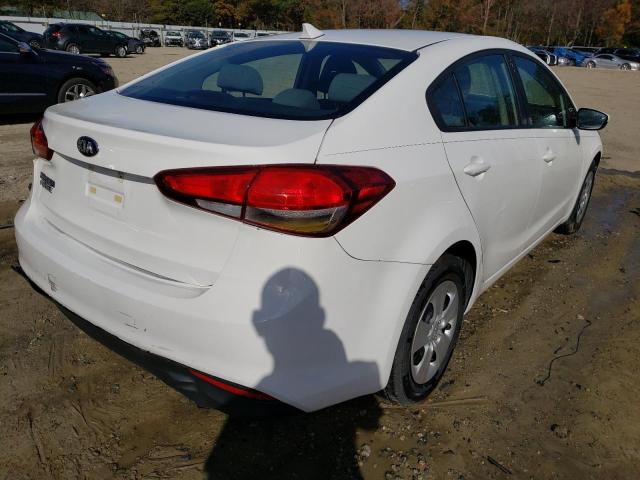 Photo 4 from auction – 2017 KIA FORTE LX with VIN 3KPFK4A7XHE021027