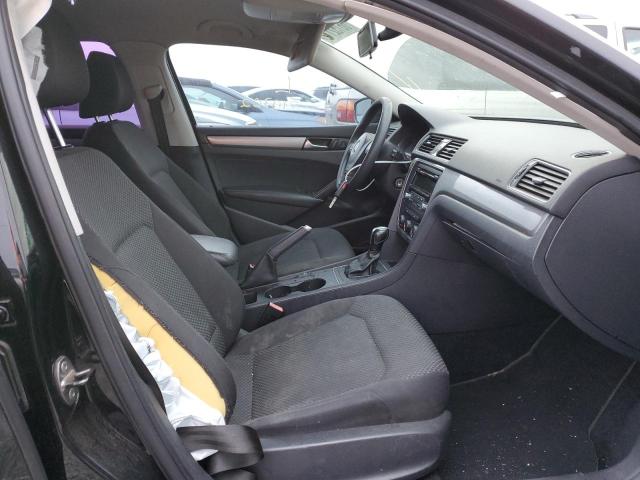 Photo 5 from auction – 2013 VOLKSWAGEN PASSAT S with VIN 1VWAP7A31DC047931
