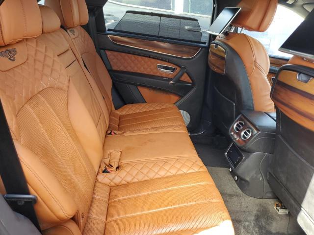 Photo 6 from auction – 2018 BENTLEY BENTAYGA with VIN SJAAC2ZV7JC020995